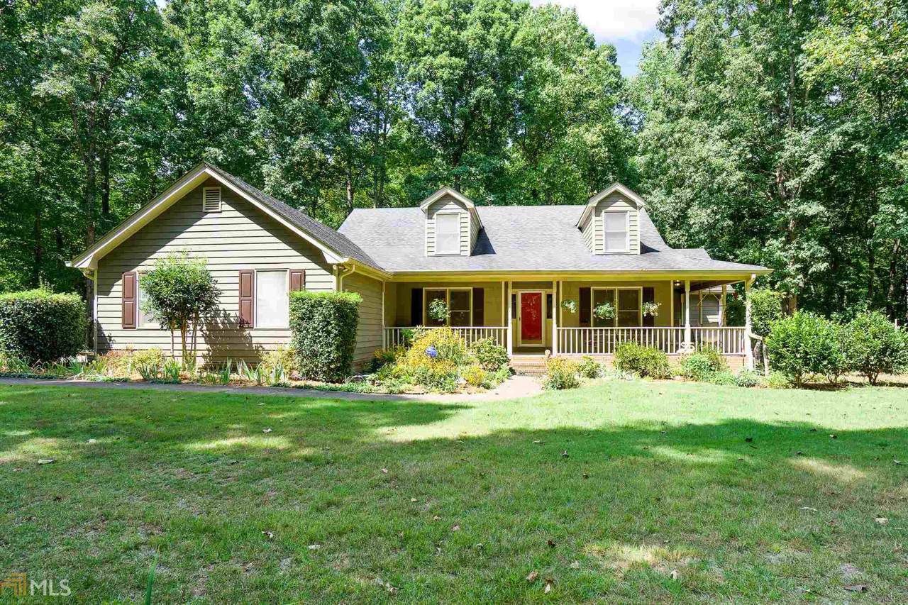 338 Williamsburg Cir - Photo 1