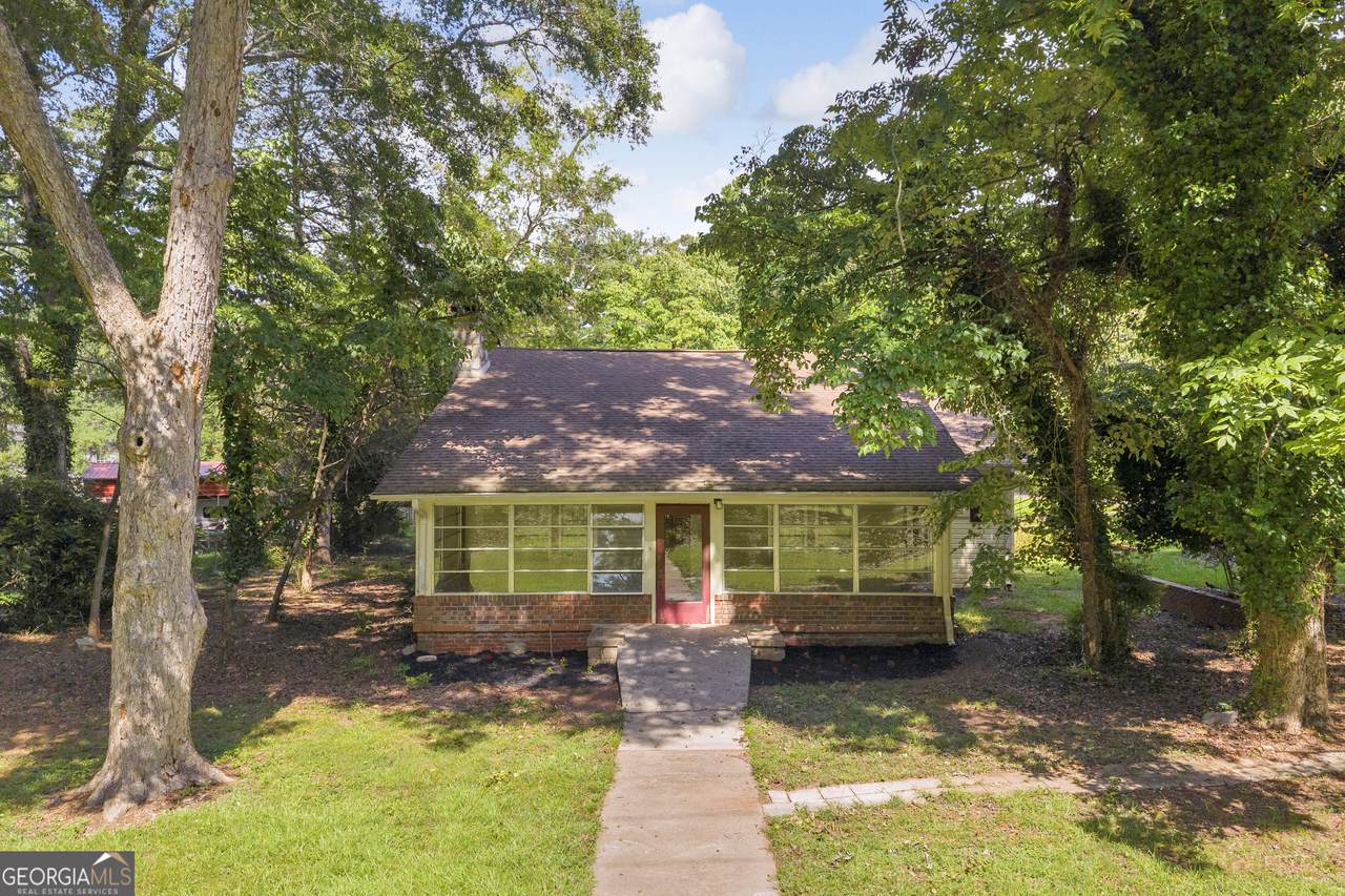 205 Athens Street - Photo 1