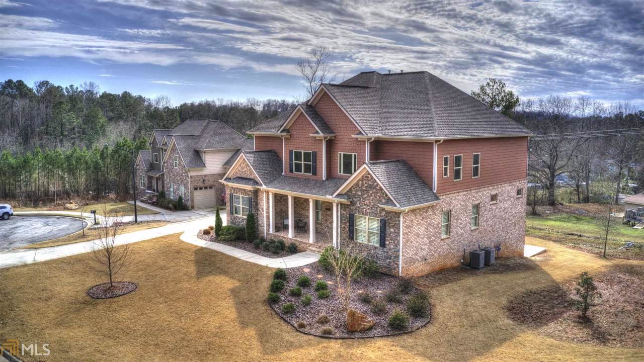 1195 Lincoln Dr - Photo 1
