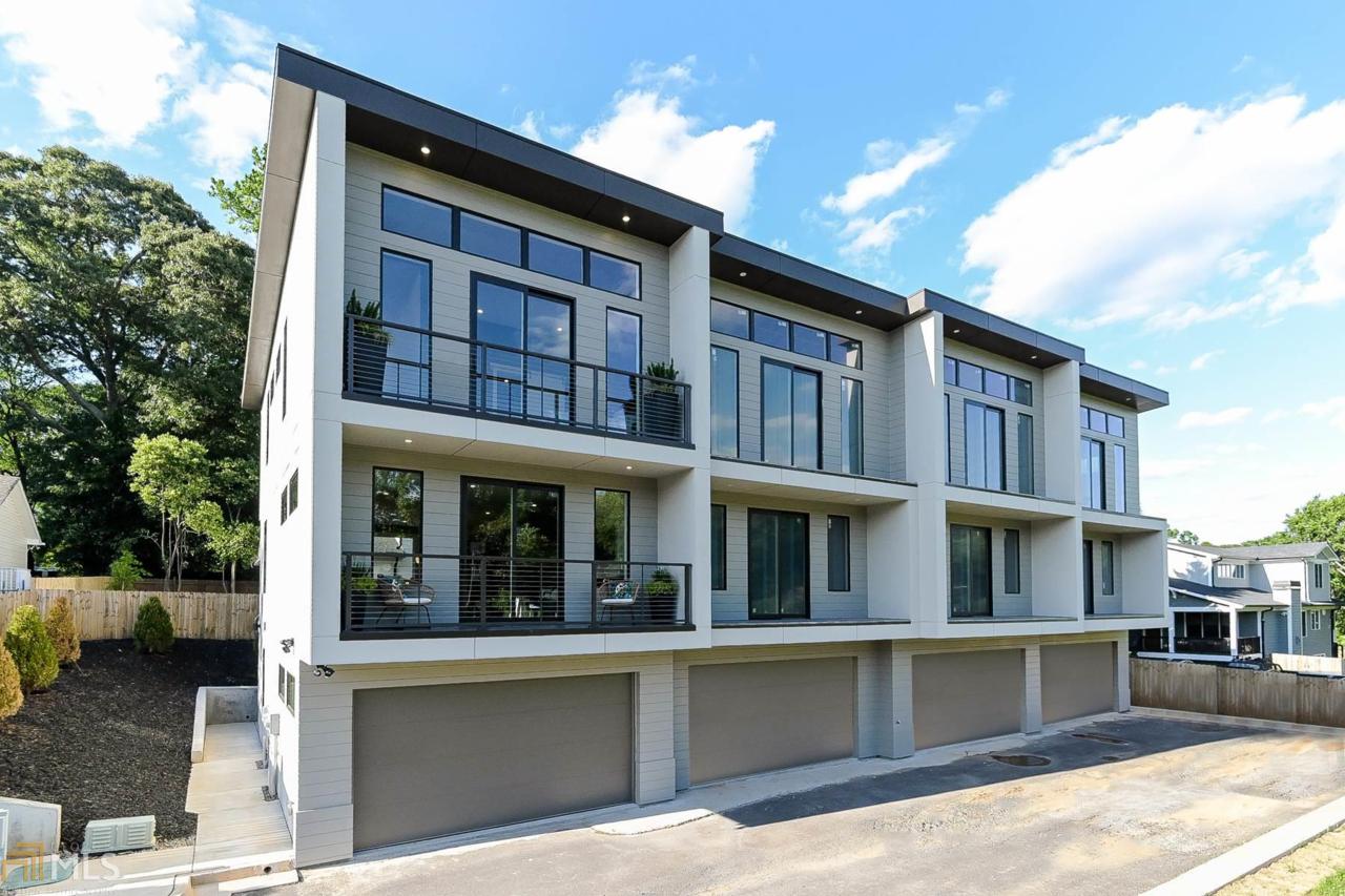 1300 Memorial Dr - Photo 1