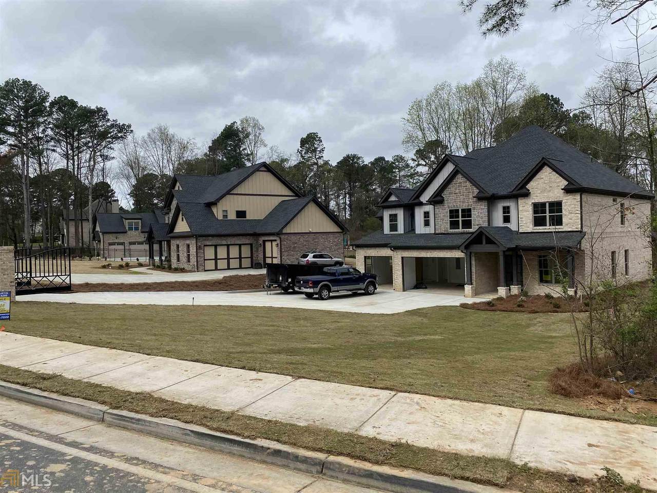 706 Rock Springs Rd - Photo 1