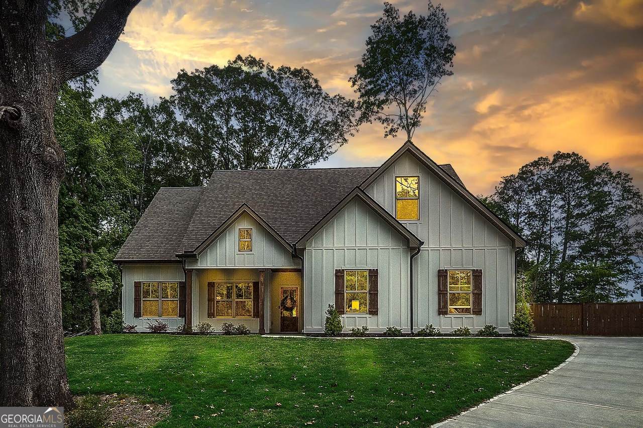 560 Madison Road - Photo 1