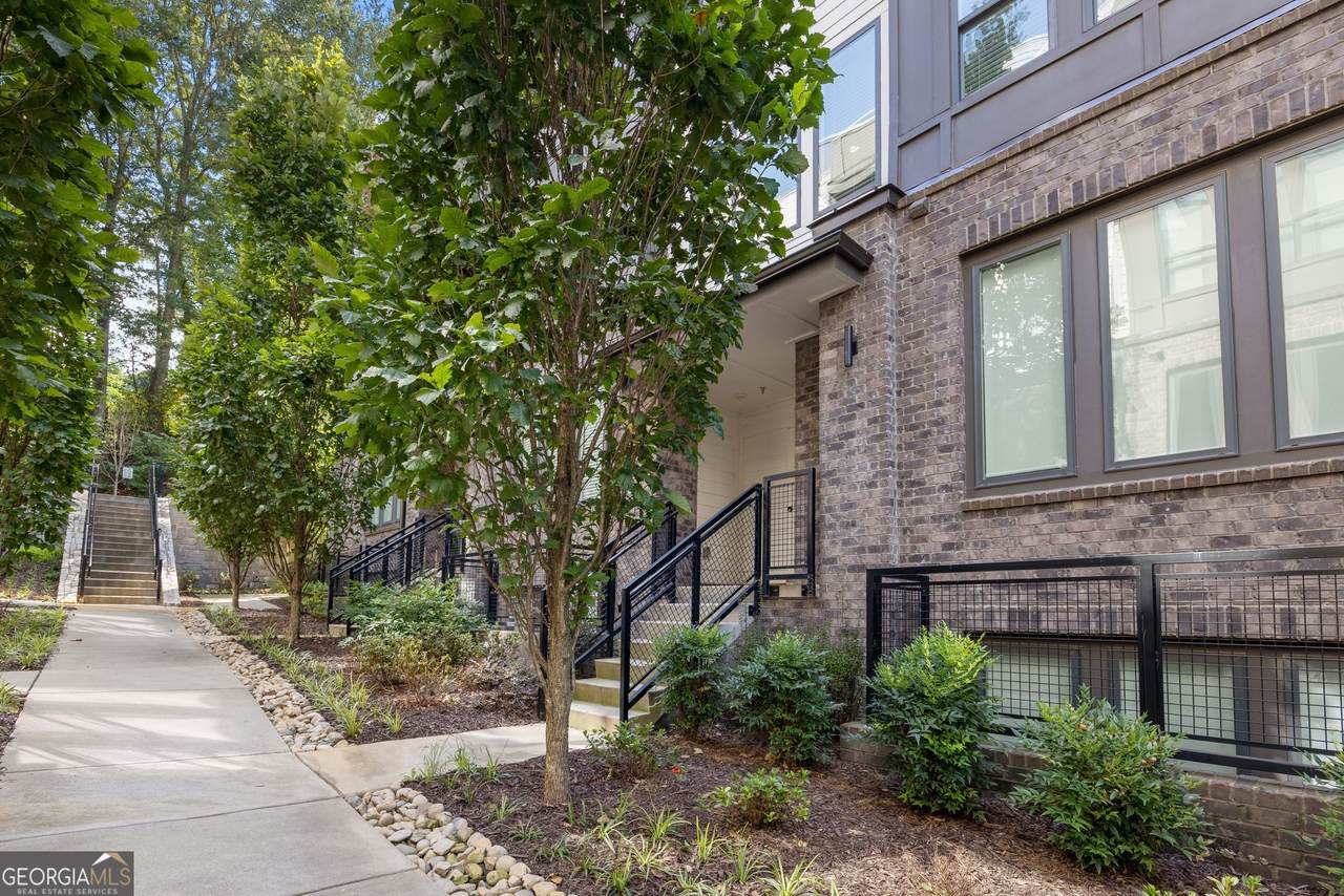 383 Pratt Drive - Photo 1