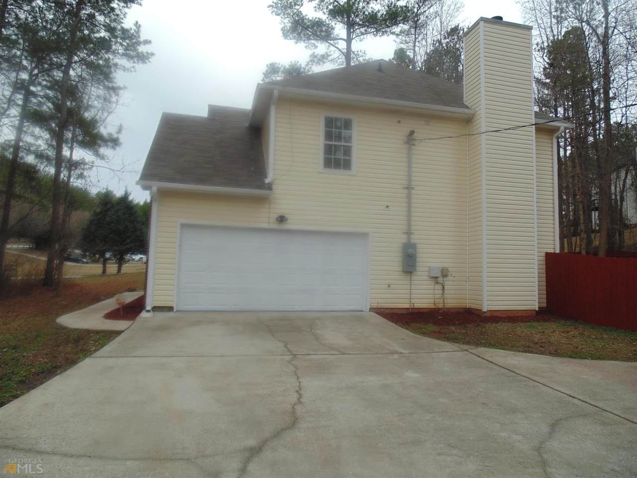 325 Tara Road - Photo 1