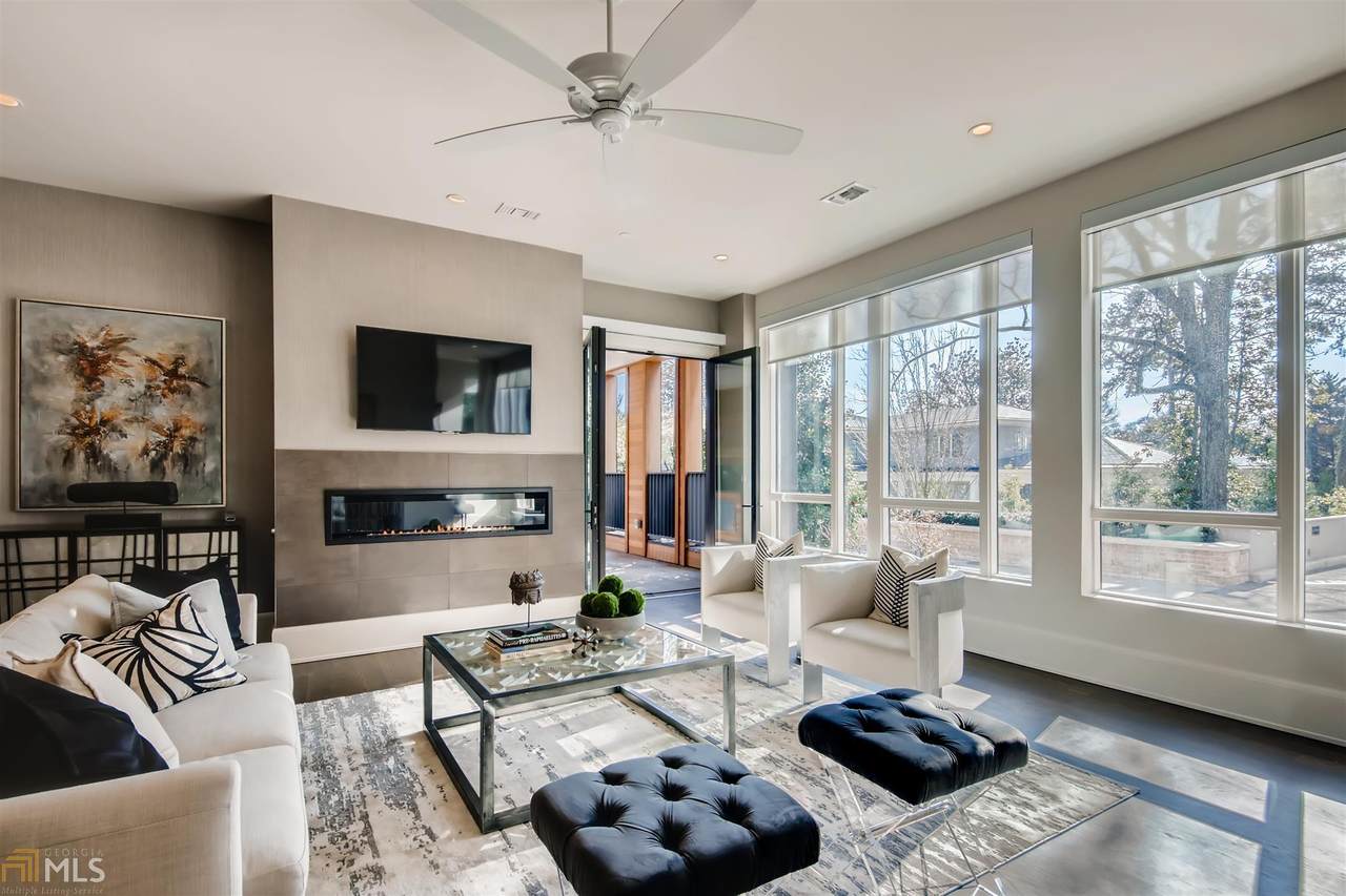1301 Peachtree St - Photo 1