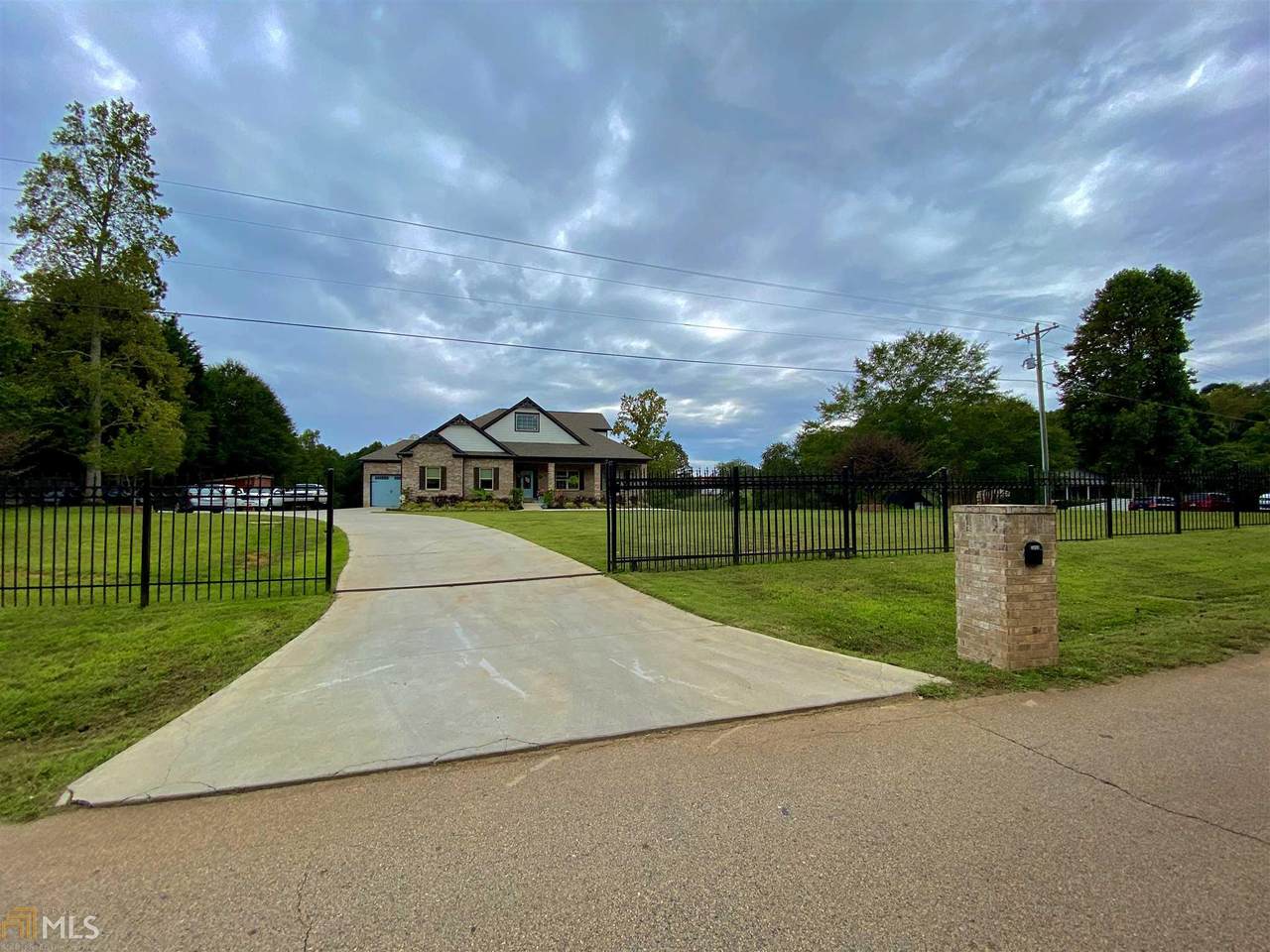 5050 Young Rd - Photo 1