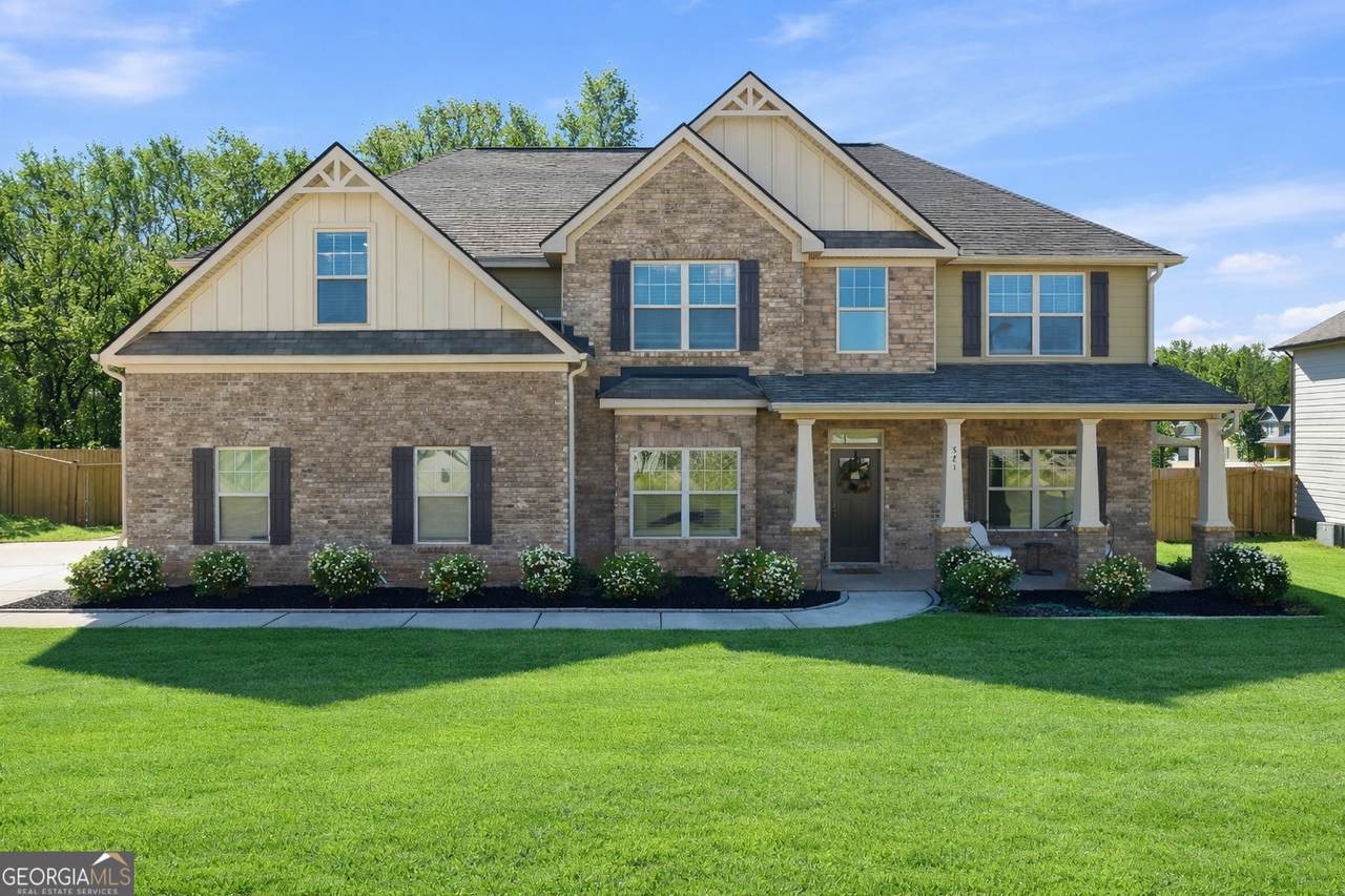 321 Usher Lane - Photo 1