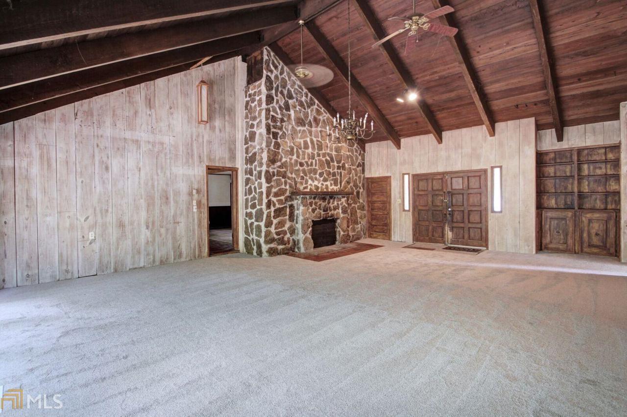 163 Senoia Rd - Photo 1