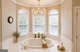 715 Lexington Avenue - Photo 33