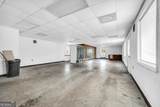 589 Dicks Hill Parkway - Photo 10