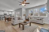 720 Lanarck Way - Photo 13