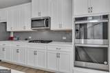 720 Lanarck Way - Photo 18