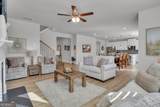 720 Lanarck Way - Photo 3