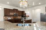 404 Prague Way - Photo 18