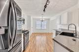 1186 Hawthorn Lane - Photo 17