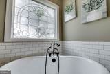 107 College Street - Photo 13