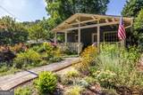 1109 Knott Street - Photo 2