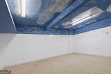 2051 Lindsay Lane - Photo 43