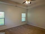 403 Village View - Photo 18