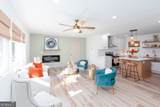 1560 Columbia Place - Photo 5