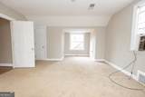 8 Old Chestnut Street - Photo 40