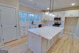 1021 Pointe - Photo 8