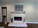 1740 Emerald Avenue - Photo 4
