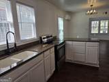 1502 Monck Street - Photo 9