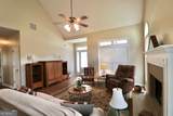 190 Roundtree Way - Photo 16