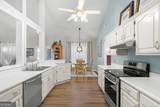 1018 Hunters Pointe Drive - Photo 10