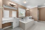 1018 Hunters Pointe Drive - Photo 14