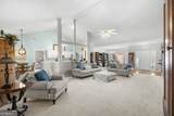 1018 Hunters Pointe Drive - Photo 5