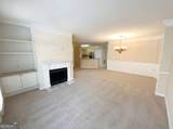 522 Sandringham Drive - Photo 3