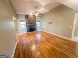 212 Westwind Drive - Photo 3