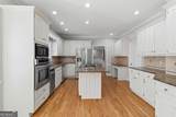 660 Belgrave - Photo 12