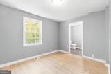 8211 Thompson Street - Photo 16