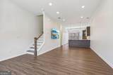 565 Broadview Place - Photo 6