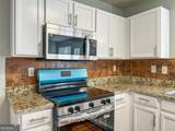 1382 Stoneleigh Way - Photo 17