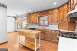 1070 Carpenter Lane - Photo 11