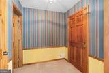 1070 Carpenter Lane - Photo 8