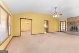1070 Carpenter Lane - Photo 9