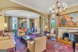 211 Charlton Street - Photo 10