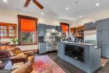 211 Charlton Street - Photo 17