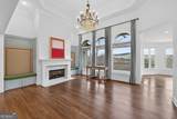 1027 Hunters Trace - Photo 8