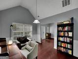 560 Windsong Lake Drive - Photo 8