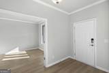 8935 Avonbrook Close - Photo 7