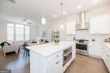 529 Broadview Place - Photo 21