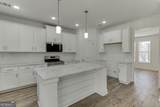 929 Lakeview - Photo 10