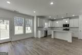 929 Lakeview - Photo 14