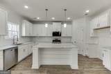 929 Lakeview - Photo 9